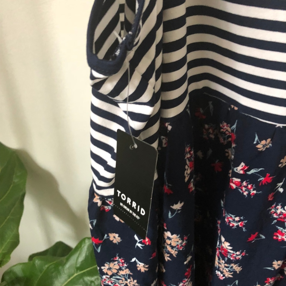 NWT Striped and Floral Babydoll Tank Top - Picture 5 of 6